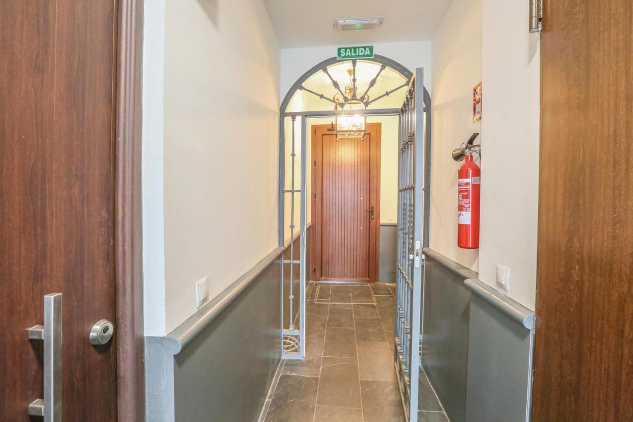 Apartamento Alfareria Севілья Екстер'єр фото